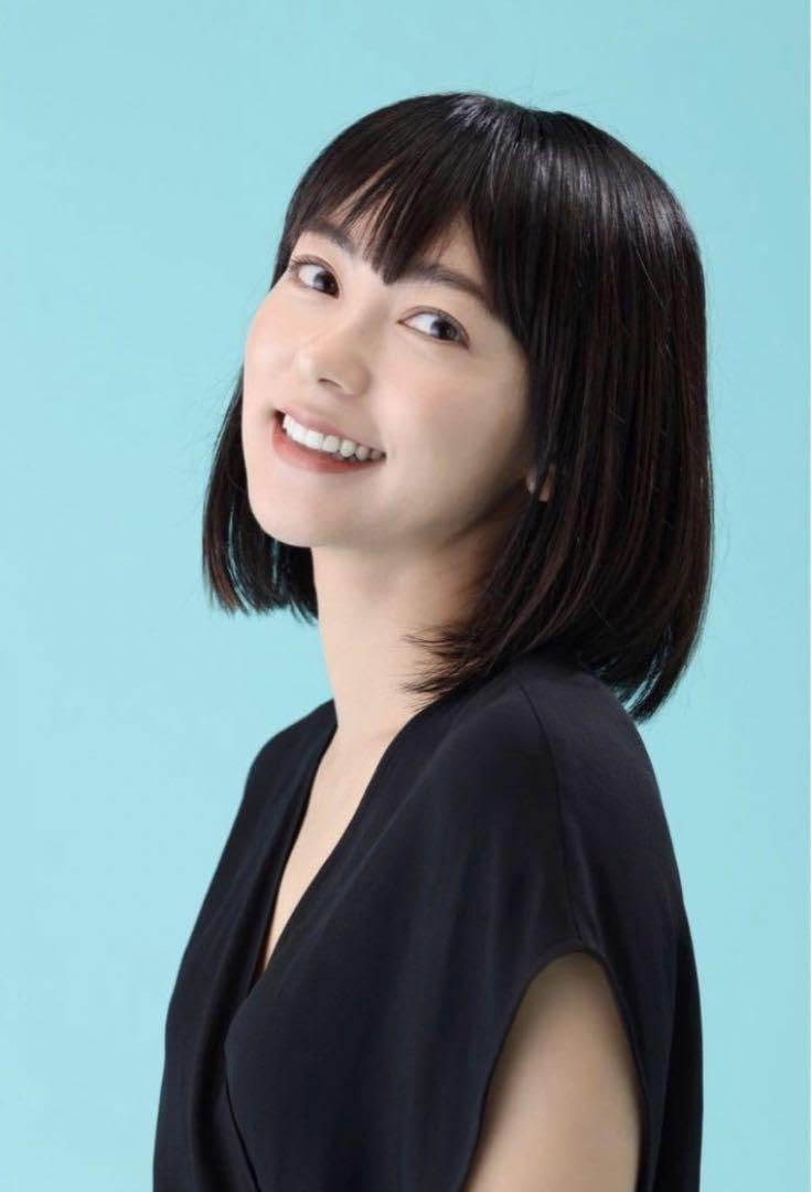 Amazon.co.jp: Folder5 AKINA 元Folder5 直筆サイン入りチェキ 抽プレ
